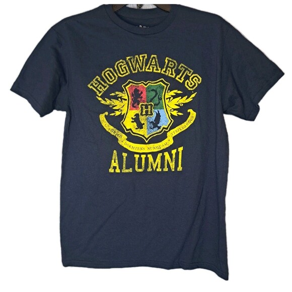 Harry Potter Hogwarts Alumni Graphic Tee T-Shirt Kids Youth Large Crest School - Picture 1 of 5
